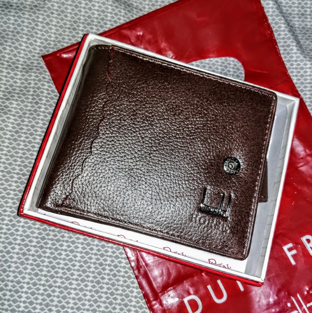 Luxury Leather Wallet: Dubai Duty Free